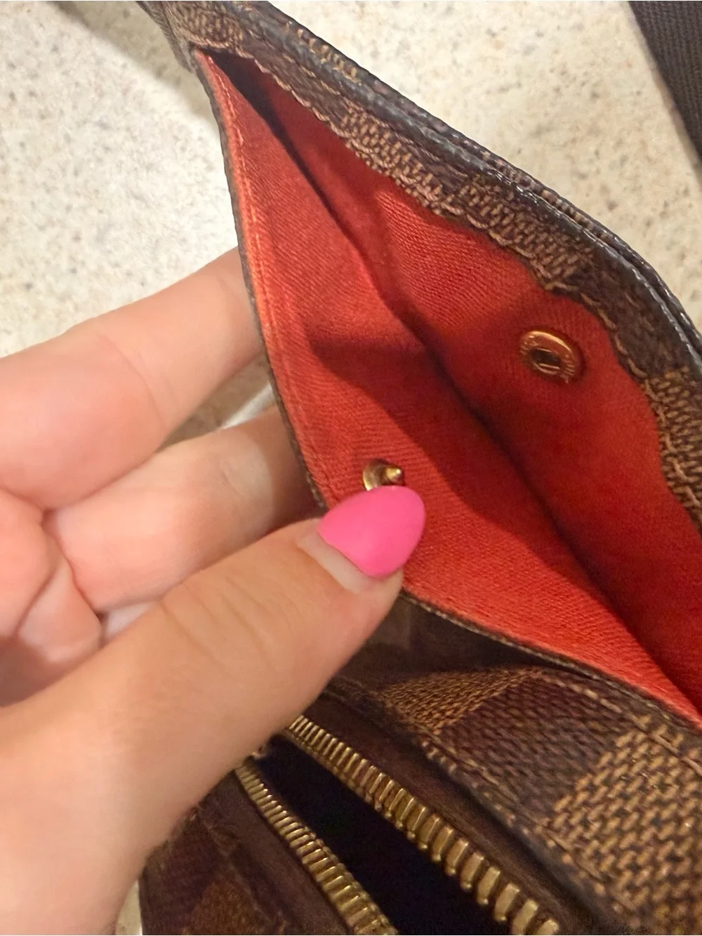 Authentic Louis Vuitton -  Ebene Geronimos Sling